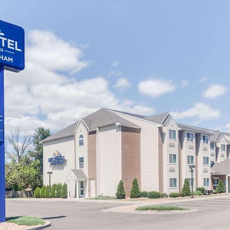 Microtel Inn & Suites באת' מראה חיצוני תמונה
